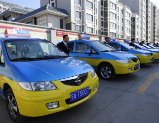 20輛海馬萬向電動出租車在銀川試運(yùn)營
