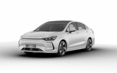 BEIJING-EU5 PLUS 上海車展亮相預(yù)售