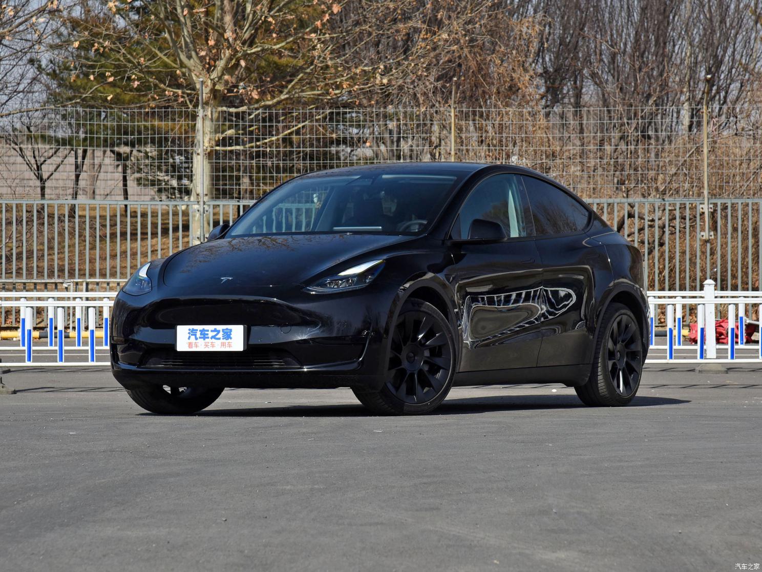 特斯拉中國(guó) Model Y 2022款 后輪驅(qū)動(dòng)版