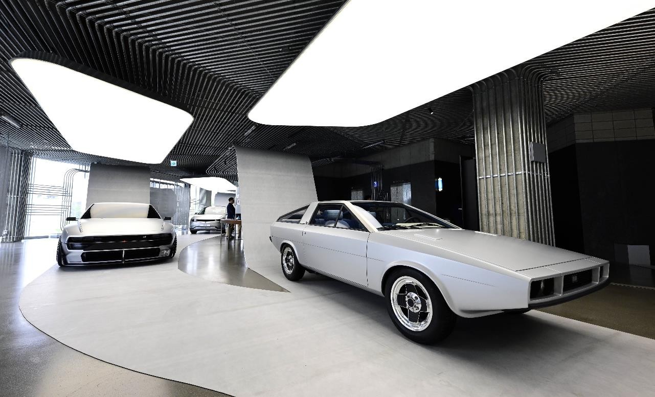 1.6月9日-8月6日，現(xiàn)代汽車在首爾現(xiàn)代汽車文化中心開設(shè)“Pony時(shí)間”展覽.jpg