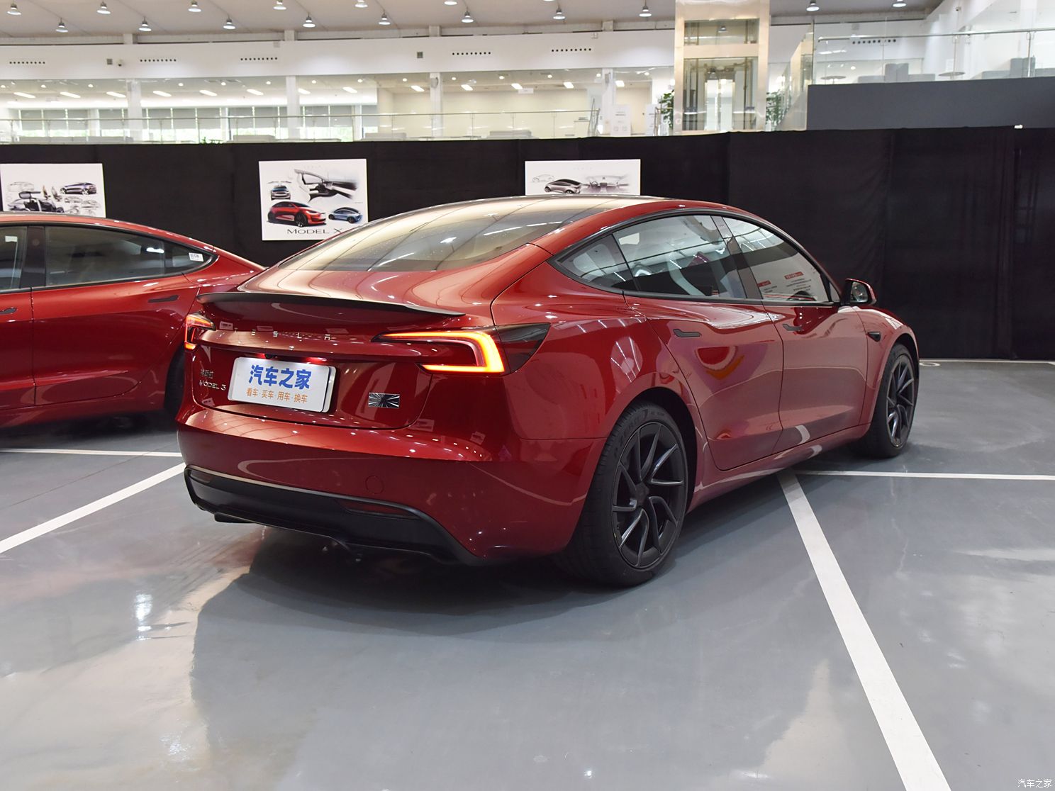 特斯拉中國 Model 3 2024款 高性能全輪驅(qū)動(dòng)版