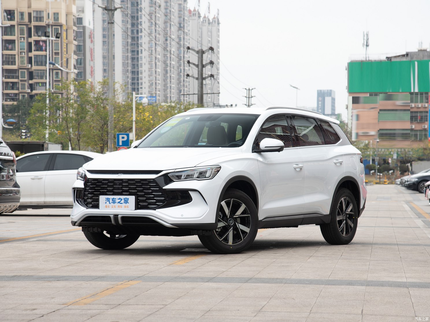 比亞迪 宋Pro新能源 2024款 榮耀版 DM-i 71KM領(lǐng)航型 比亞迪 宋Pro新能源 2024款 榮耀版 DM-i 71KM領(lǐng)航型